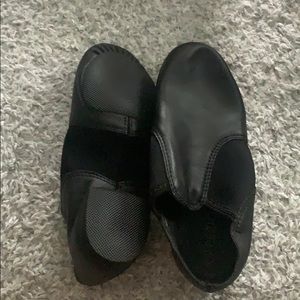 Black jazz shoes